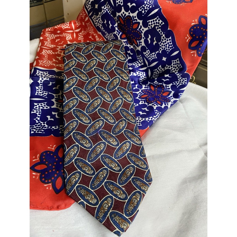Boston Trader Men's Italian Tie 100%‎ Silk Burgundy /Blue & Gold Abstract